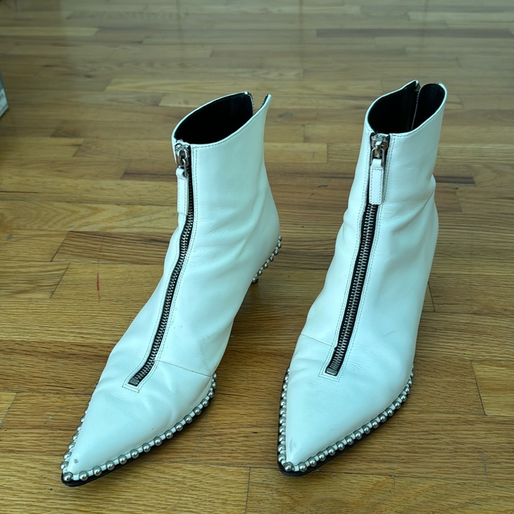 Authentic Alexander Wang pointed toe studded zipper boots, white size 38